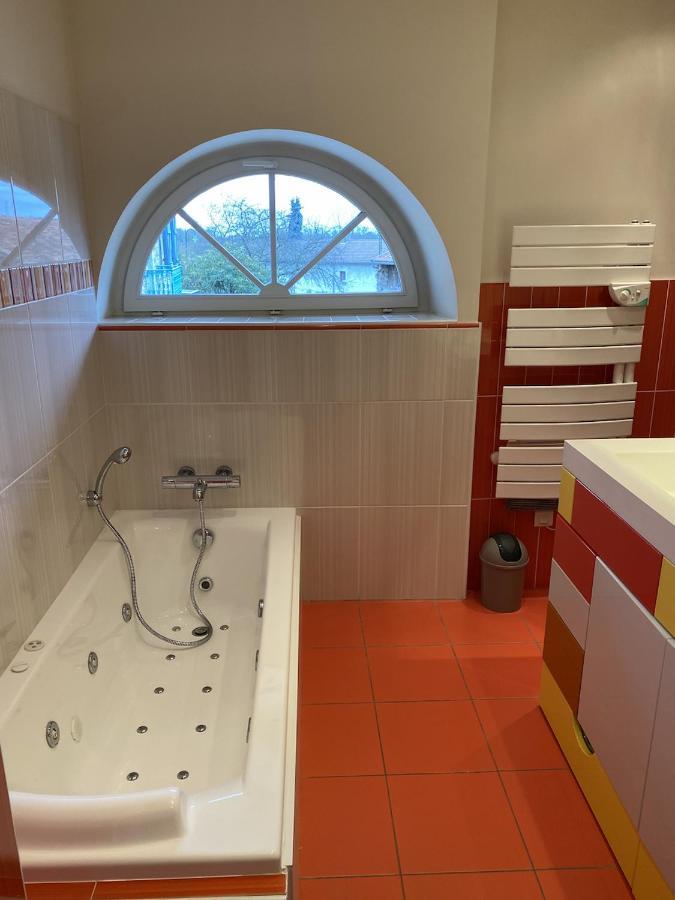La Maison Du Bonheur Ausson Zewnętrze zdjęcie